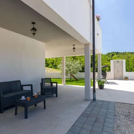 Villa Montebello *