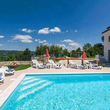 Montebello Villa